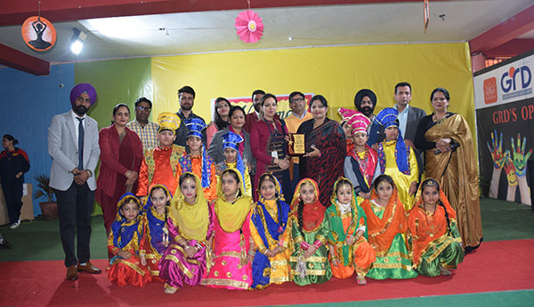 Group Dance Competition – 3rd position by Ryanite Ludhiana Students of @ GRD Academy, Ludhiana