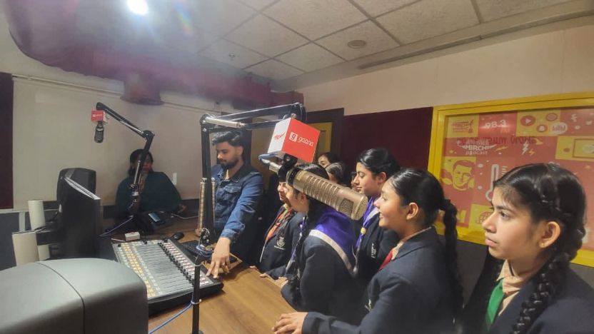 Internship Program-Radio Mirchi Visit