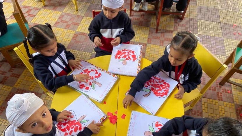 Paper tearing and Pasting activity Mont 2026